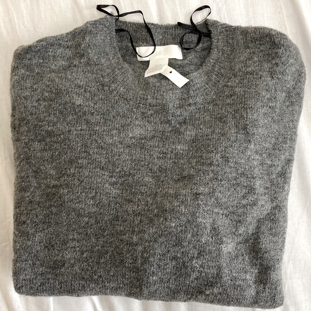 BNWT Soft Grey Sweater H&M